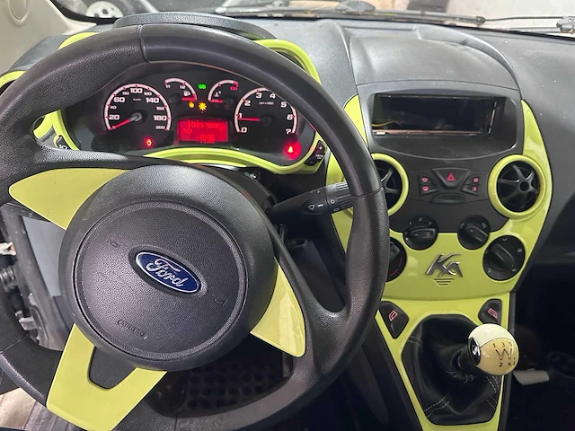 Ford - ka - 1.2 titanium - pd-285-d - afbeelding 13 van  13