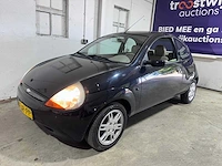 Ford - ka - 1.3 luxury - 37-jr-pp - afbeelding 1 van  18