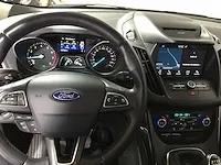 Ford - kuga - 1.5 ecob. titanium - sj-806-b - afbeelding 2 van  24