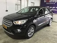 Ford - kuga - 1.5 ecob. titanium - sj-806-b - afbeelding 1 van  24