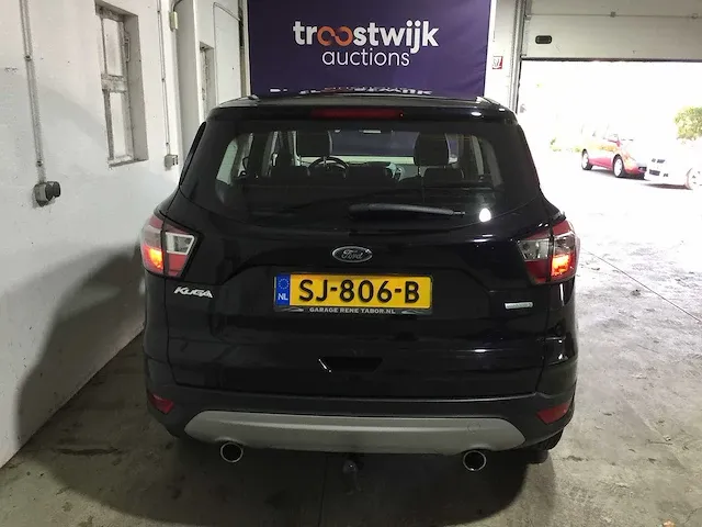 Ford - kuga - 1.5 ecob. titanium - sj-806-b - afbeelding 19 van  24