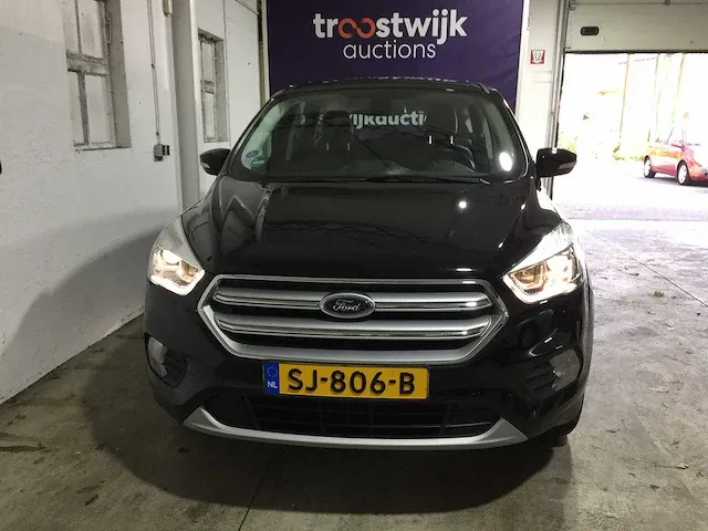 Ford - kuga - 1.5 ecob. titanium - sj-806-b - afbeelding 23 van  24