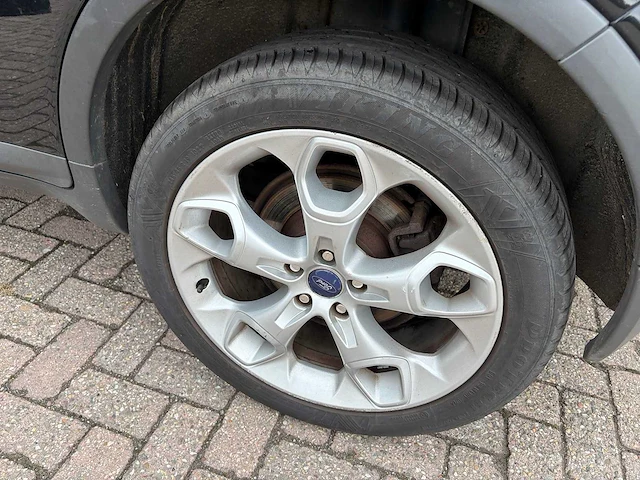 Ford - kuga defect - 2.5 4x4 - personenauto - afbeelding 12 van  24