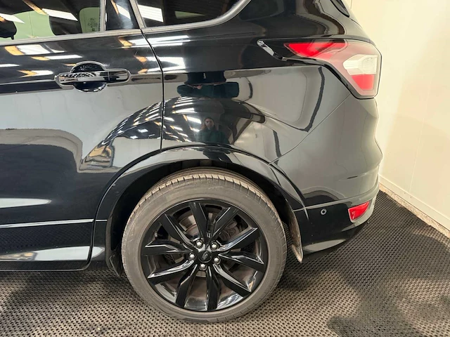 Ford - kuga st line - personenauto - 2017 - afbeelding 27 van  36