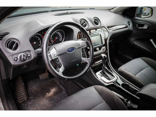 Ford - mondeo - 2.3-16v ghia 57xtpz - afbeelding 16 van  20