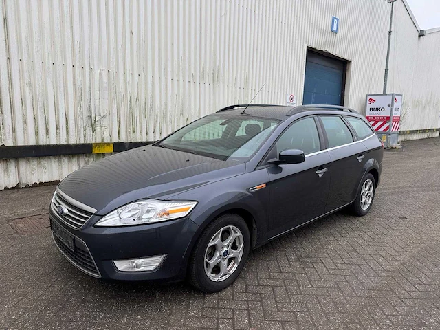 Ford - mondeo wagon - 2.0-16v ghia 8455 - afbeelding 1 van  8