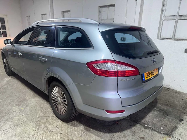 Ford - mondeo wagon - 2.0-16v limited - 38-nbv-1 - afbeelding 15 van  21