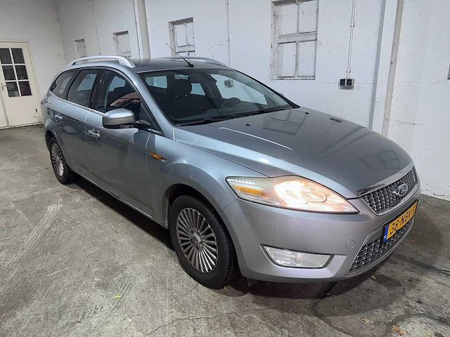 Ford - mondeo wagon - 2.0-16v limited - 38-nbv-1 - afbeelding 19 van  21