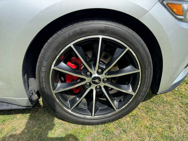 Ford - mustang - 3.6 v6 - 2015 - afbeelding 3 van  30