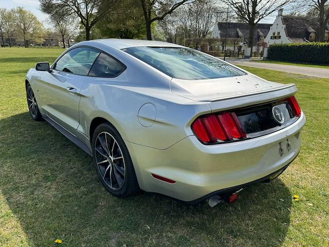 Ford - mustang - 3.6 v6 - 2015 - afbeelding 28 van  30