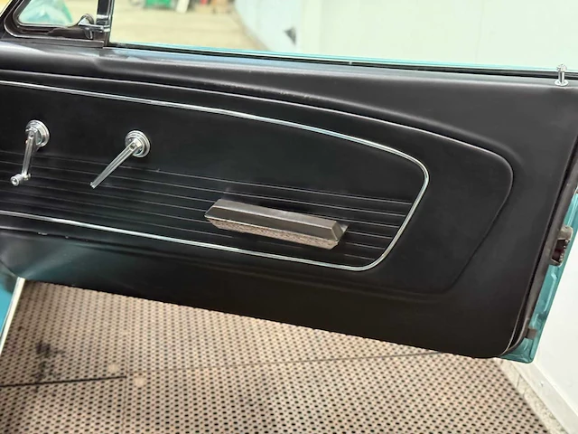 Ford - mustang - cabriolet - 4.7 v8 - oldtimer - 1966 - afbeelding 39 van  52