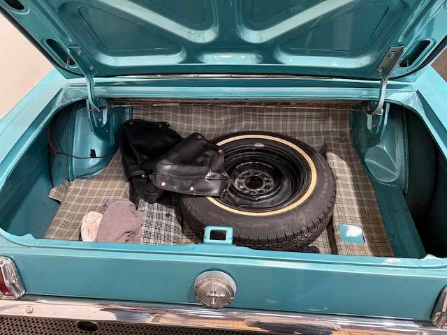 Ford - mustang - cabriolet - 4.7 v8 - oldtimer - 1966 - afbeelding 47 van  52
