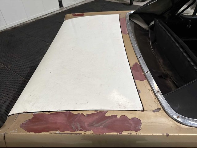 Ford - mustang - cabriolet - oldtimer - 1965 - afbeelding 14 van  37