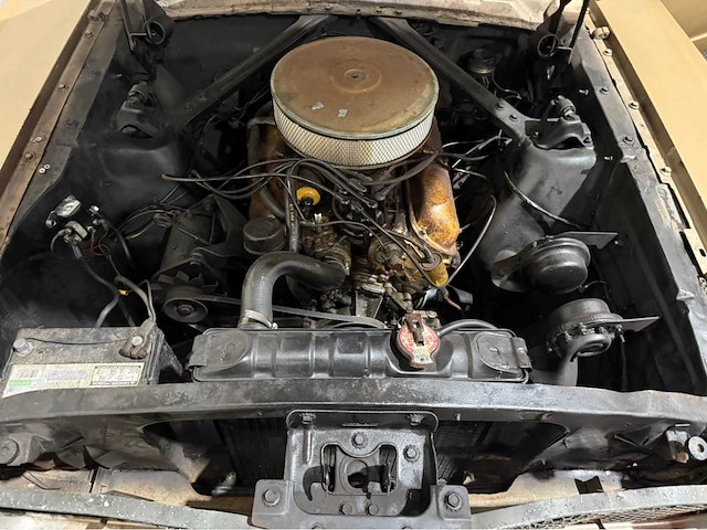 Ford - mustang - cabriolet - oldtimer - 1965 - afbeelding 19 van  37