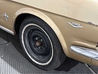 Ford - mustang - cabriolet - oldtimer - 1965 - afbeelding 26 van  37