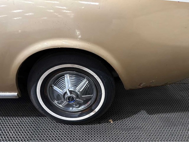 Ford - mustang - cabriolet - oldtimer - 1965 - afbeelding 27 van  37