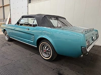 Ford - mustang - cabriolet - v8 - oldtimer - 1966 - afbeelding 6 van  56