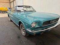 Ford - mustang - cabriolet - v8 - oldtimer - 1966 - afbeelding 8 van  56