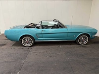 Ford - mustang - cabriolet - v8 - oldtimer - 1966 - afbeelding 13 van  56