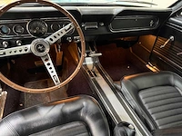 Ford - mustang - cabriolet - v8 - oldtimer - 1966 - afbeelding 27 van  56