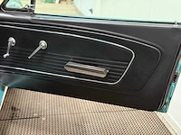 Ford - mustang - cabriolet - v8 - oldtimer - 1966 - afbeelding 43 van  56
