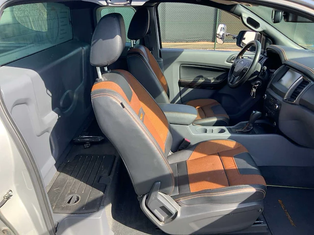 Ford - ranger - 3.2 - 2016 - be combinatie - bolle fiftwheel oplegger - afbeelding 47 van  65
