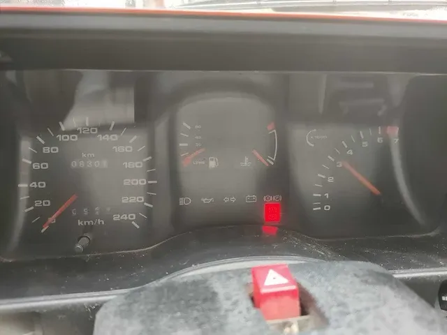 Ford - sierra - 2.8 v6 xr4 inj. - lr-sl-61 - 1983 - afbeelding 5 van  23