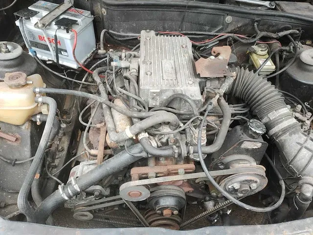 Ford - sierra - 2.8 v6 xr4 inj. - lr-sl-61 - 1983 - afbeelding 13 van  23