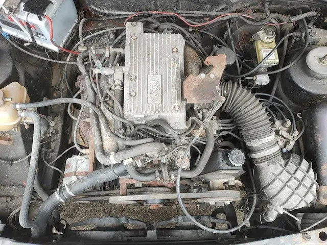 Ford - sierra - 2.8 v6 xr4 inj. - lr-sl-61 - 1983 - afbeelding 16 van  23