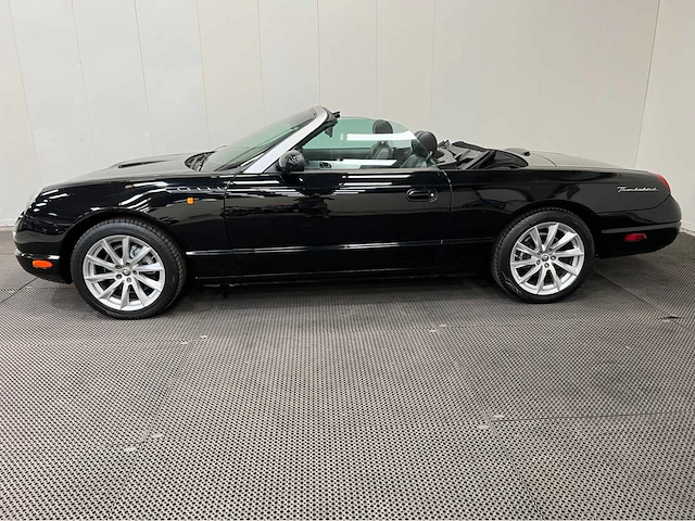 Ford - thunderbird - v8 - cabriolet - personenauto - 2002 - afbeelding 2 van  41