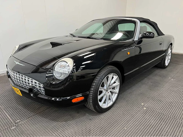 Ford - thunderbird - v8 - cabriolet - personenauto - 2002 - afbeelding 12 van  41