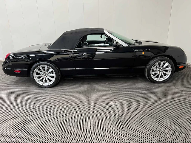 Ford - thunderbird - v8 - cabriolet - personenauto - 2002 - afbeelding 34 van  41