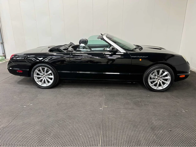 Ford - thunderbird - v8 - cabriolet - personenauto - 2002 - afbeelding 37 van  41