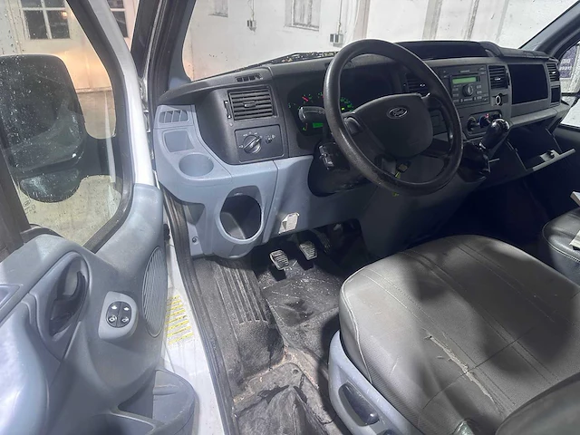 Ford - transit - 260s 2.2 tdci dubbel cabine - 6-vsk-95 - afbeelding 18 van  19