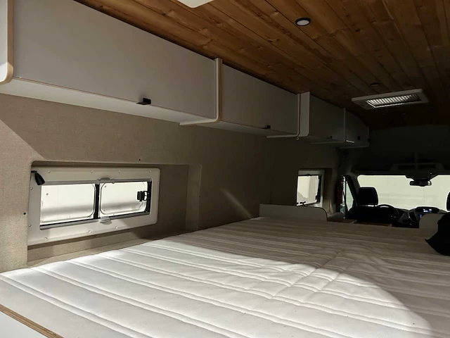 Ford - transit - bus camper - 2019 - afbeelding 16 van  42