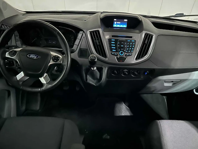 Ford - transit - bus camper - 2019 - afbeelding 25 van  42