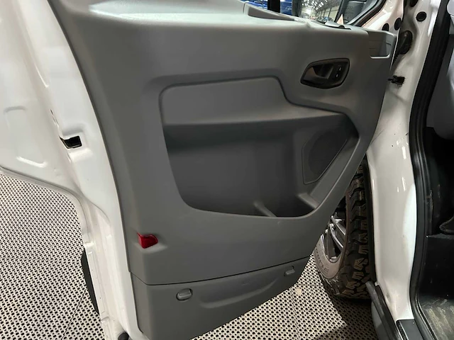 Ford - transit - bus camper - 2019 - afbeelding 33 van  42