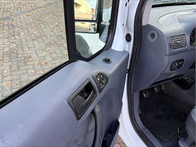 Ford - transit connect - t230l 1.8 tdci - 50-vrh-4 - afbeelding 11 van  11