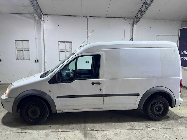 Ford - transit connect - t230l 1.8 tdci trend - vd-368-z - afbeelding 12 van  19