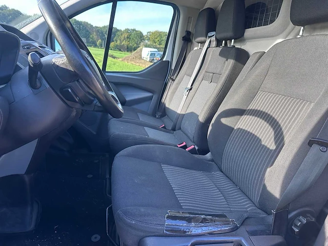 Ford - transit custom - 310 2.0 tdci l2h2 tr - vhj-42-p - afbeelding 18 van  21