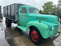 Ford - v8 vrachtwagen oldtimer - afbeelding 21 van  27