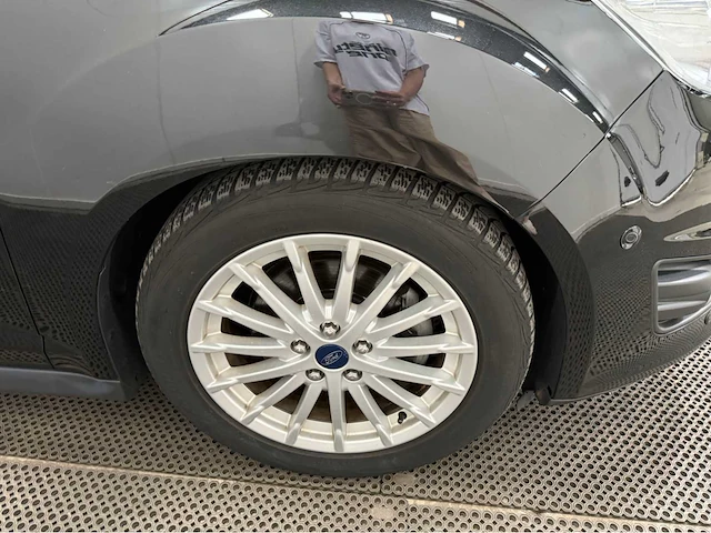 Ford- c-max - 2.0 energi phev titanium plus - personenauto - 2015 - afbeelding 28 van  38