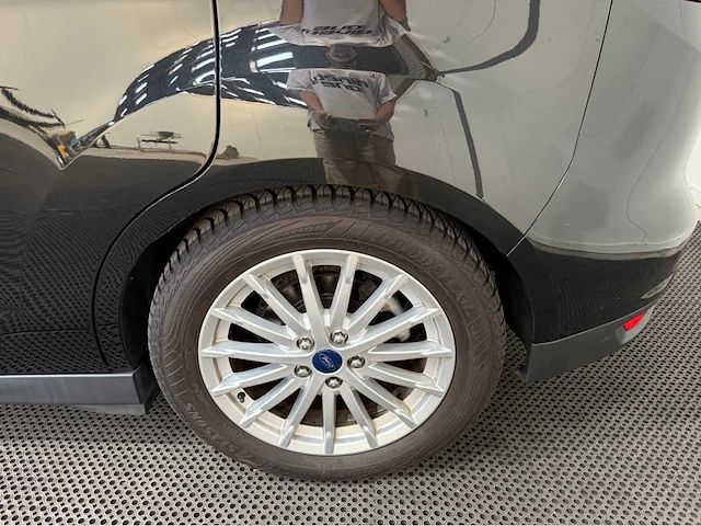 Ford- c-max - 2.0 energi phev titanium plus - personenauto - 2015 - afbeelding 30 van  38