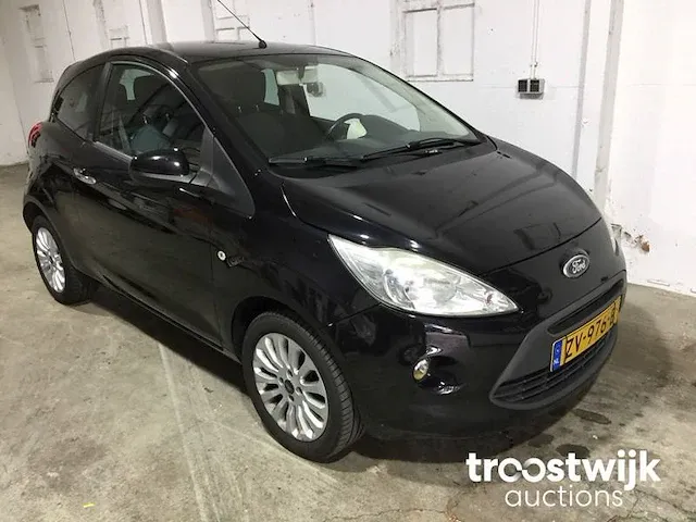 Ford 1.2 titanium x ka zv-976-b - afbeelding 15 van  17