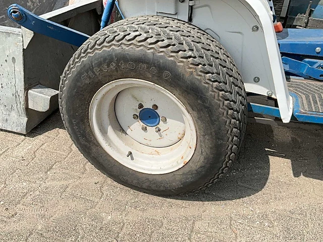Ford 1220 minitractor met schuifbord - afbeelding 4 van  19