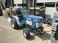 Ford 1220 minitractor met schuifbord