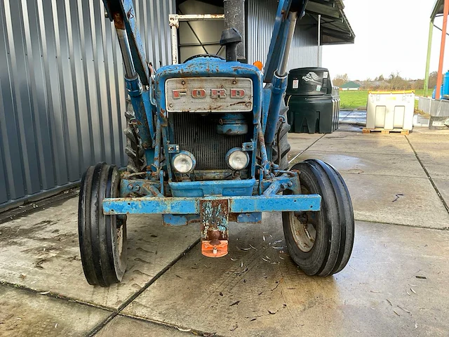 Ford 3000 tweewielaangedreven landbouwtractor - afbeelding 15 van  21