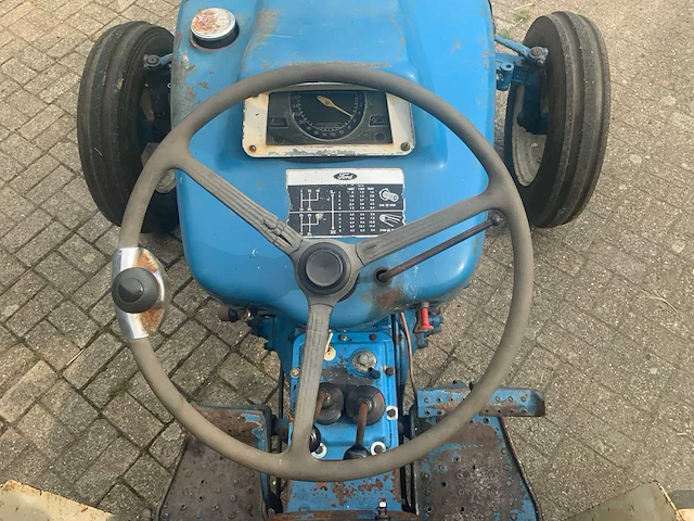 Ford 3000 tweewielaangedreven landbouwtractor - afbeelding 5 van  21
