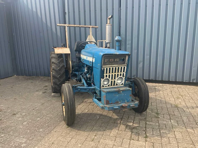 Ford 3000 tweewielaangedreven landbouwtractor - afbeelding 16 van  21