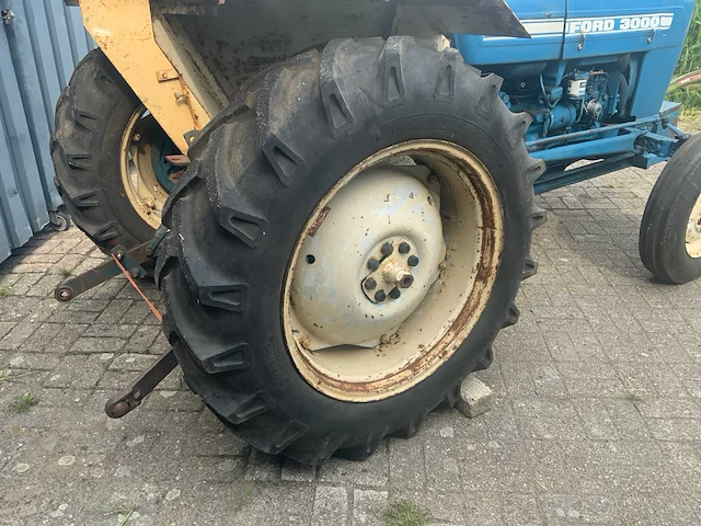 Ford 3000 tweewielaangedreven landbouwtractor - afbeelding 20 van  21